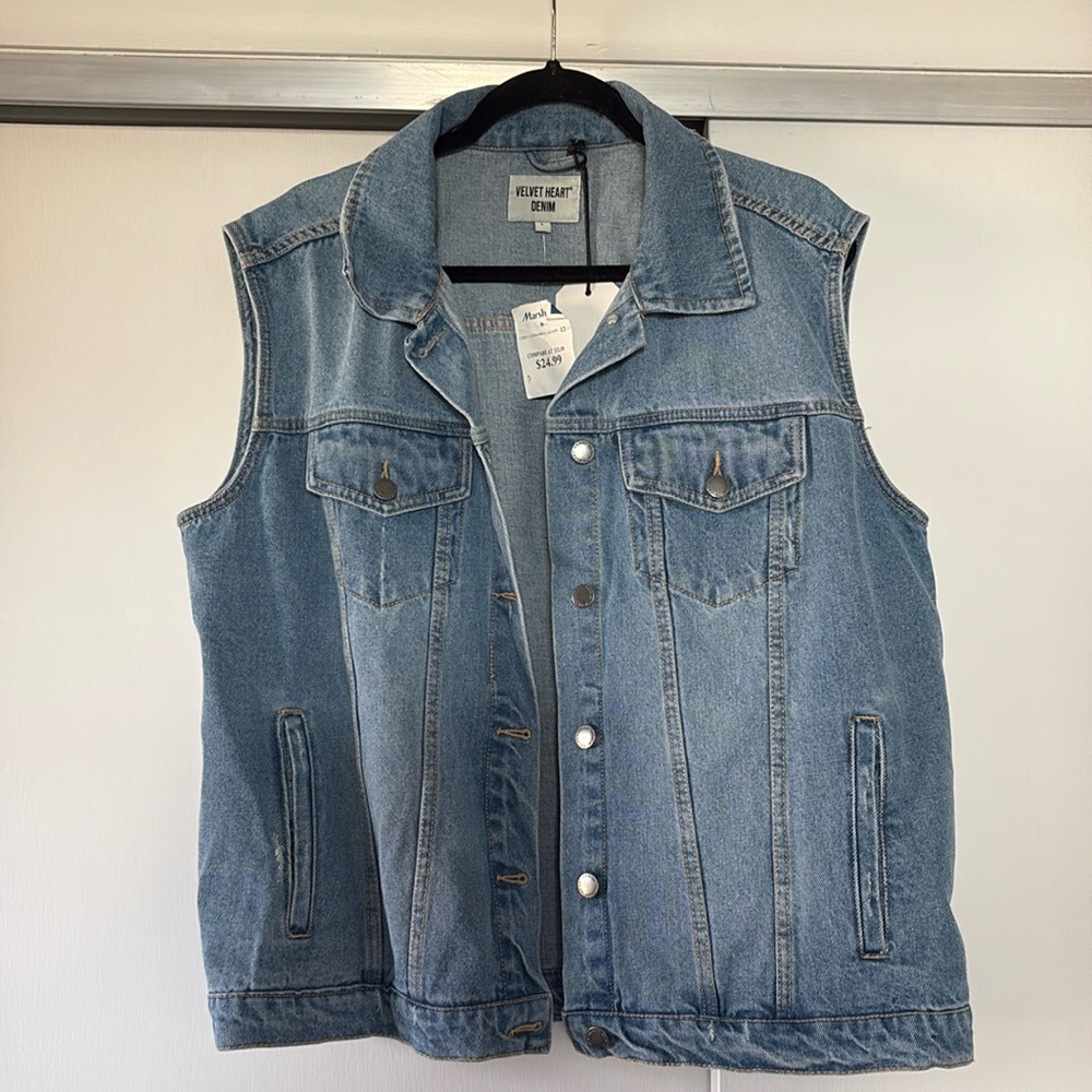 NWT oversized denim vest size large Velvet Heart Denim